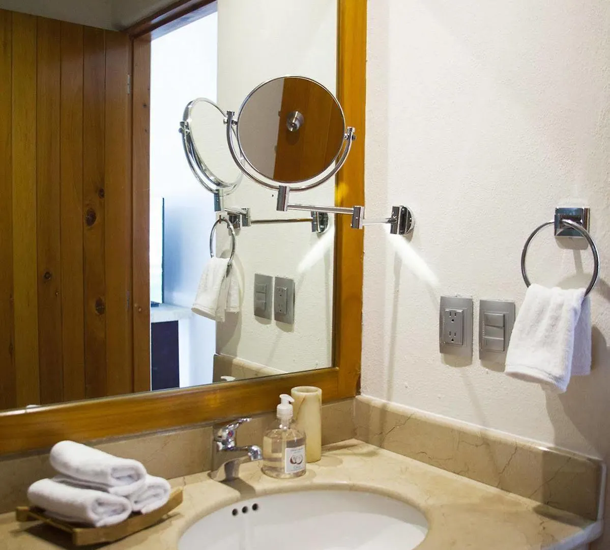 Homing Bird Apartments Puerto Aventuras Hotel