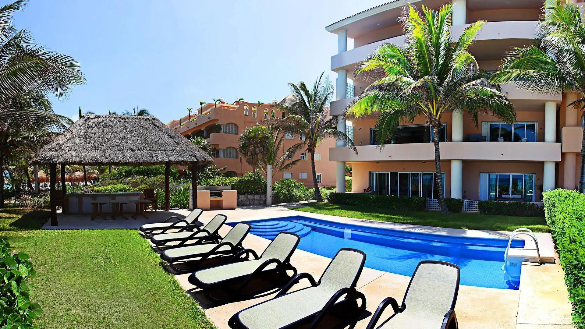 Homing Bird Apartments Puerto Aventuras